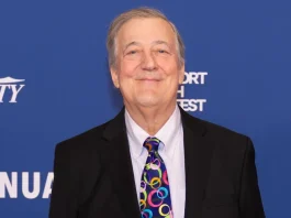 Stephen Fry reveals why he didn't had sex for 17 years