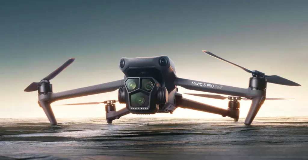 DJI-Mavic-3-Pro-Haromkameras-csucsdront-mutattak-be DJI Mavic 3 Pro: Háromkamerás csúcsdrónt mutattak be