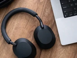 Sony WH-1000XM5: Csúcskategóriás zajszűrő fejhallgató