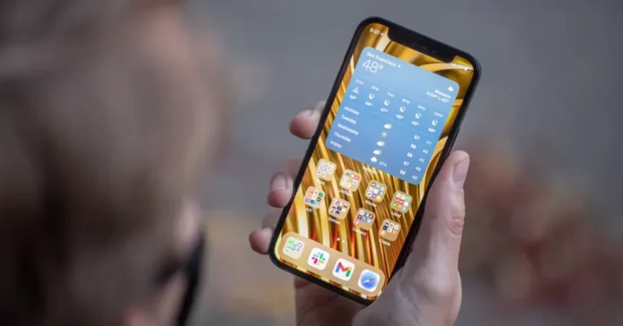 Regi-telefon-felujitasa-okos-dontes-a-vamhaboru-idejen Régi telefon felújítása: okos döntés a vámháború idején