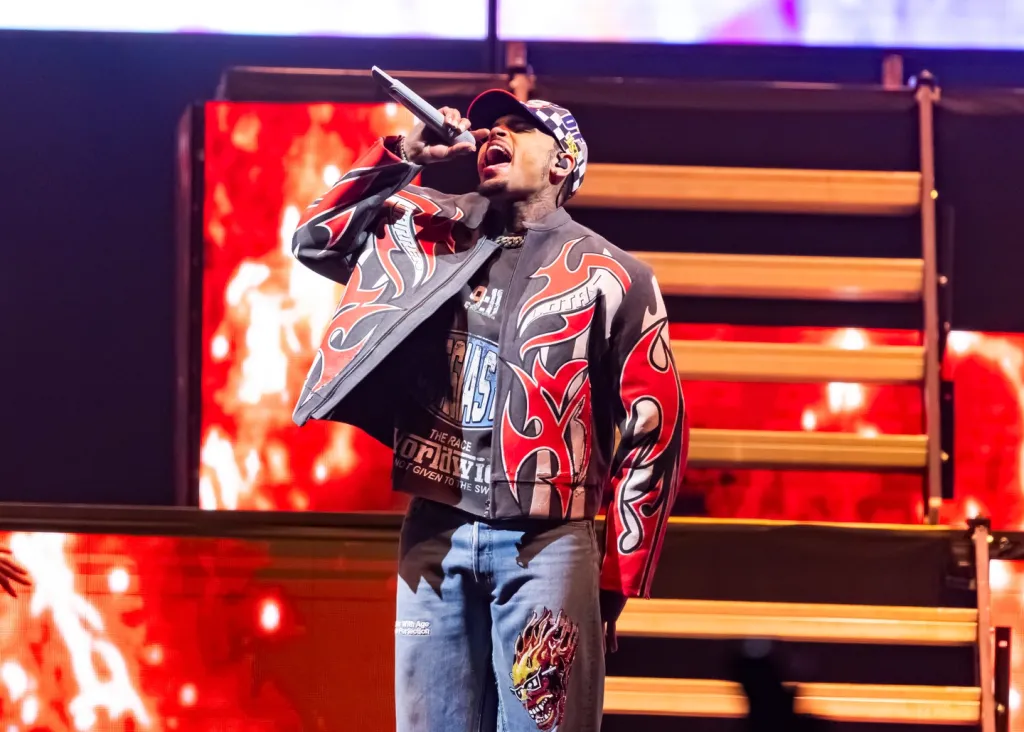 Chris Brown letartóztatva: UK turné veszélyben-1