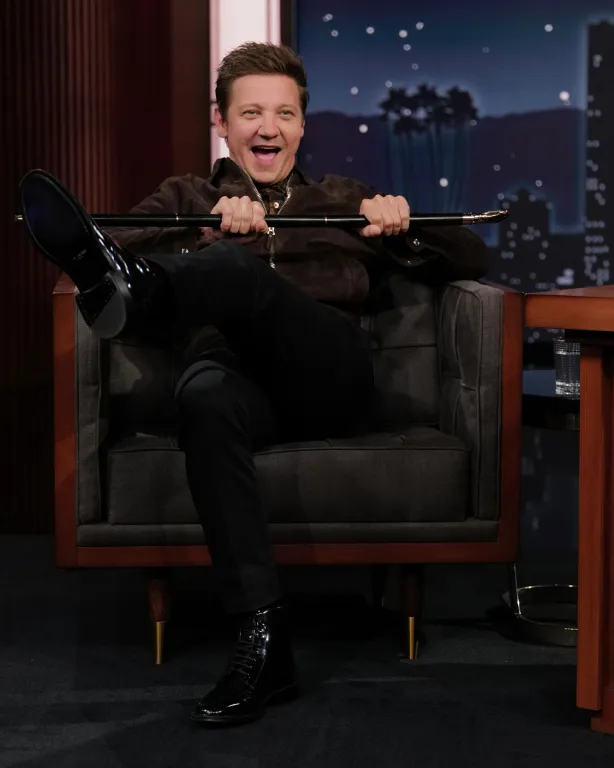 Jeremy Renner sokkoló vallomása: Meghalt a balesetben-2