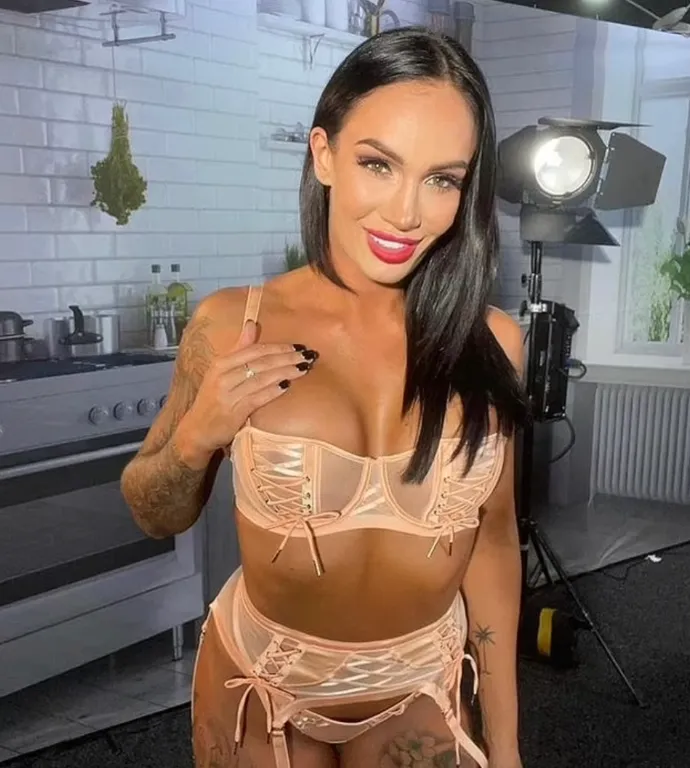 Milliós OnlyFans sztár meglepő vallomása-1