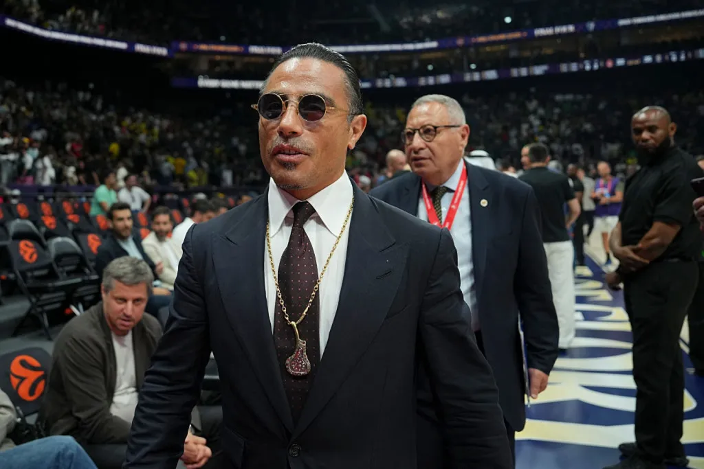 Salt Bae botrány: Kidobták a BL-döntő buliról?-1