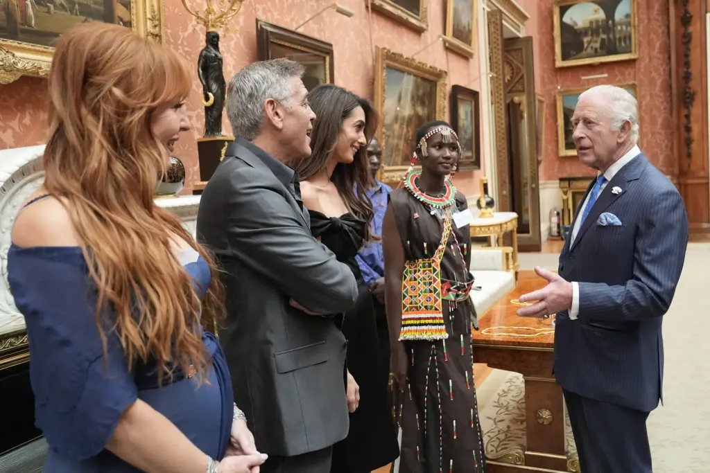 Clooney házaspár meglepetés látogatása a Buckingham-palotában-1