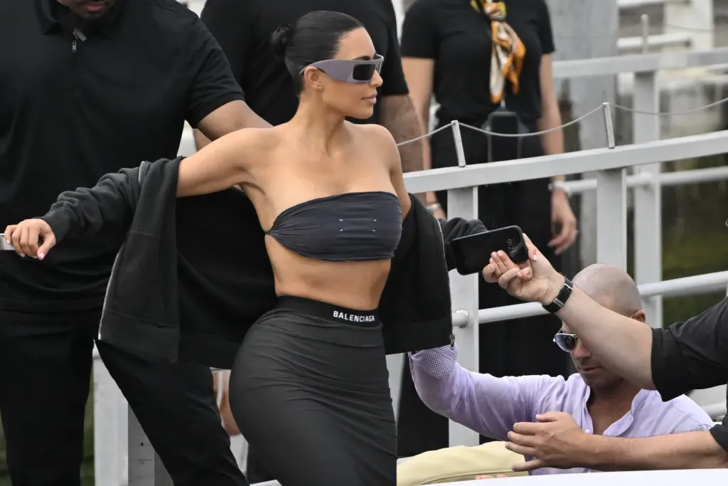 Kim Kardashian Velencében: Bezos esküvőre érkezett-1