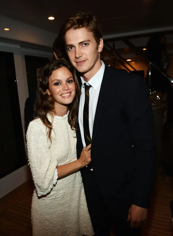 Rachel Bilson lánya Olivia Rodrigo koncertjén tűnt fel-3