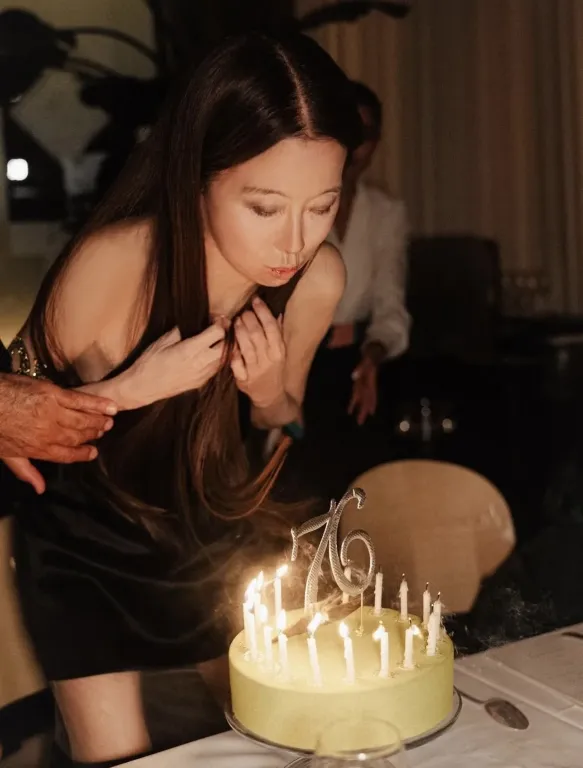 Vera Wang 76. születésnapja: Párizsi elegancia és merészség-3