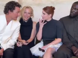 People can't help but notice Gillian Anderson's awkwardness in iconic line up of celebrities compared to 'The Hunger Games'
