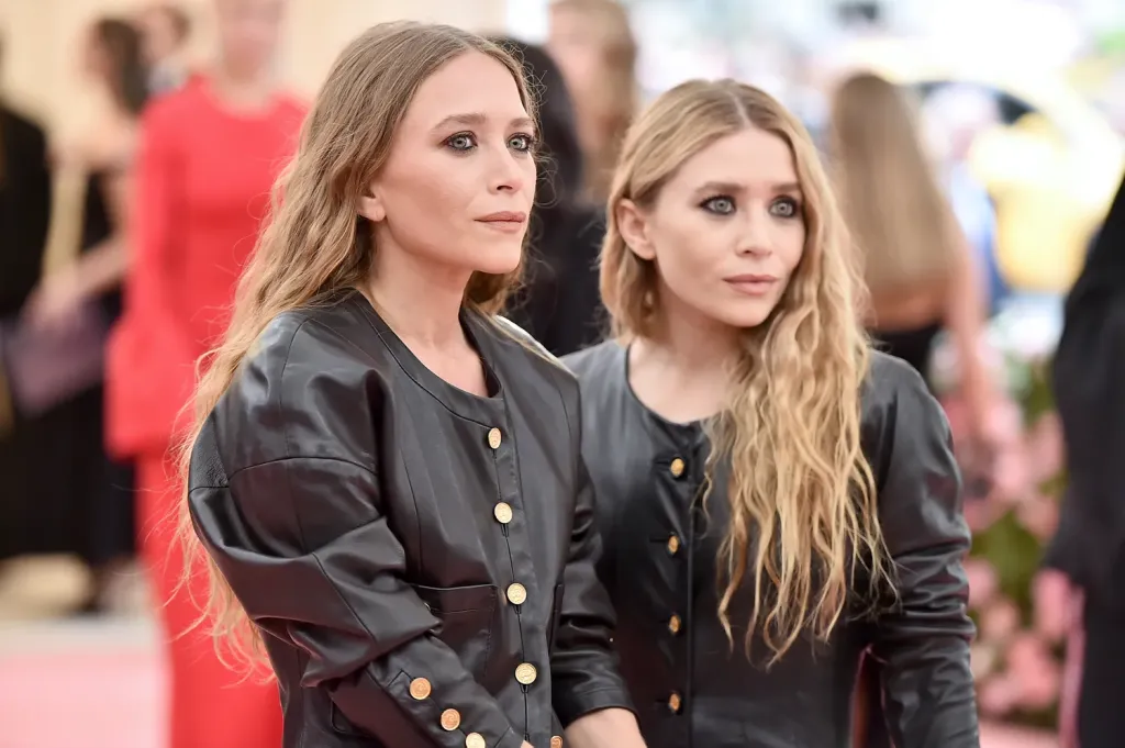 Mary-Kate Olsen ritka megjelenése a Hamptonsban-1