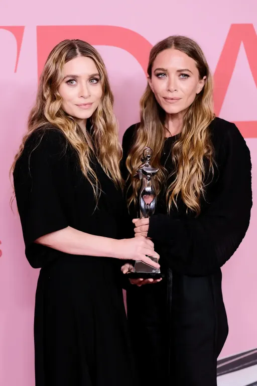 Mary-Kate Olsen ritka megjelenése a Hamptonsban-2