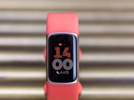 Fitbit Charge 6: Csúcsminőségű fitnesz követő akcióban