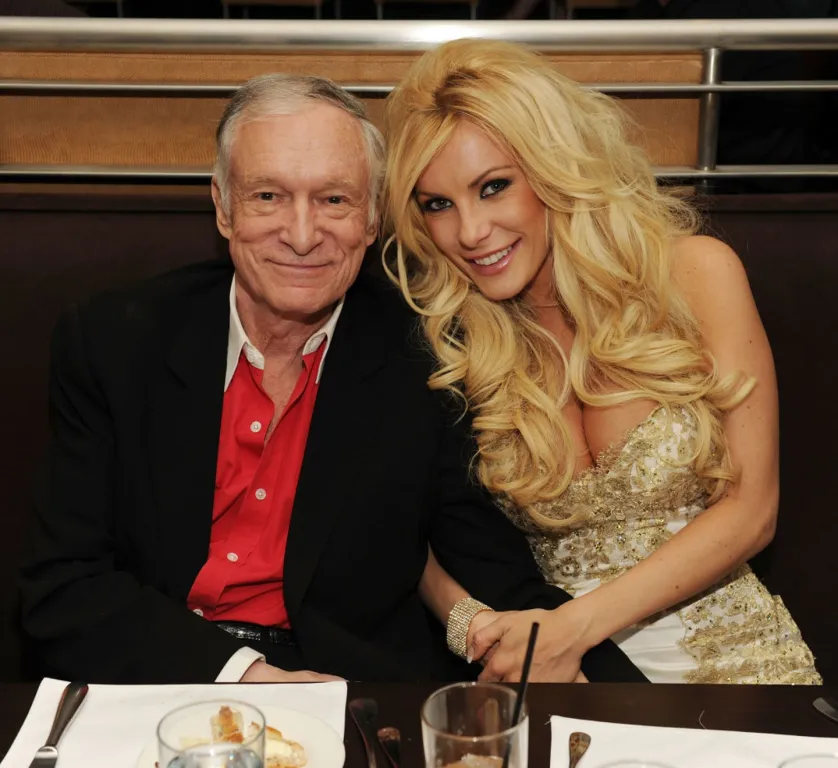 Hugh Hefner 5 lépéses csábítása leleplezve özvegye által!-2