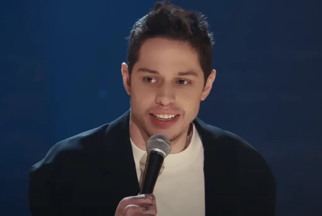 Pete Davidson durván kiosztotta exét, Ariana Grandét!-2