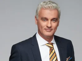 Szellő István ikreivel nyaral: tengerparti boldogság