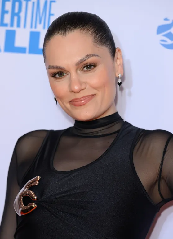 Jessie J rémisztő kórházi látogatás: Tüdőfolyadék miatt aggódik-1
