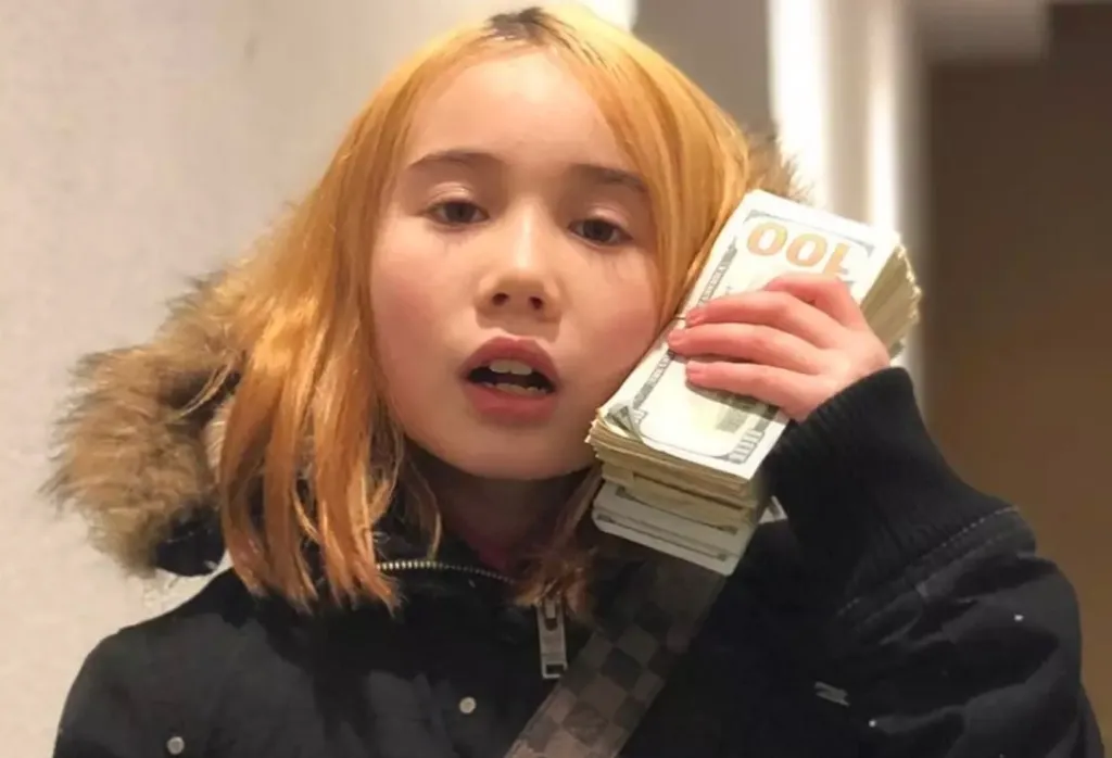 Lil Tay milliókat kaszált 3 óra alatt OnlyFans-en!-3