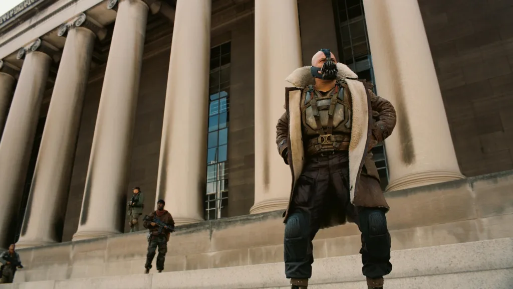 Tom Hardy felfedi a Bane ikonikus hangjának titkát!-1