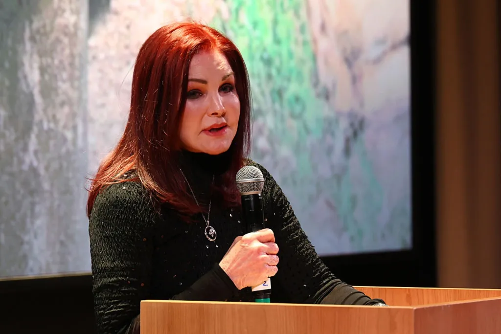 Priscilla Presley visszautasítja a 800 milliós pereket!-1