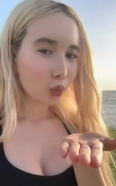 Lil Tay 15 milliót kaszált két hét alatt OnlyFans-en!-1