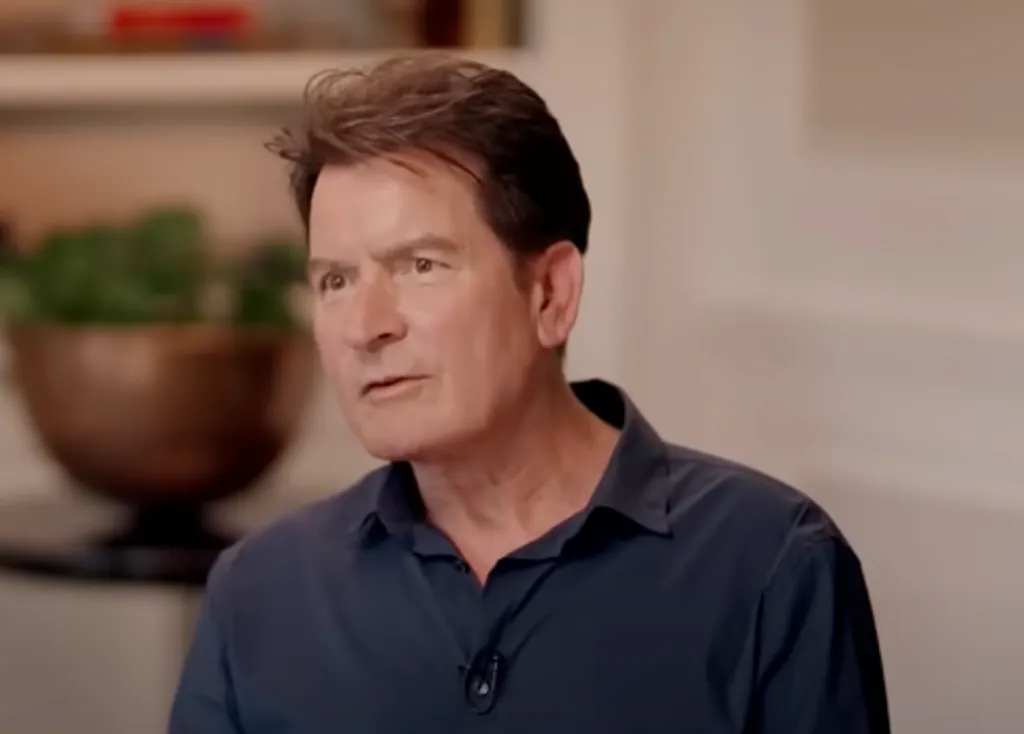 Charlie Sheen bevallotta: Szexelt férfiakkal, zsarolták!-2
