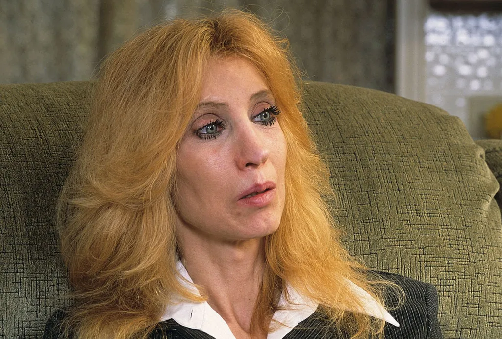 Eminem Könnyekig Bocsánatot Kért Anyjától a Sértő Dalért-2