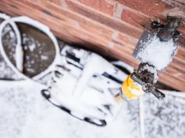 Kerti csap téliesítése: Védje kertjét a téli fagy ellen kerti csap téliesítése befagyott kerti csap
