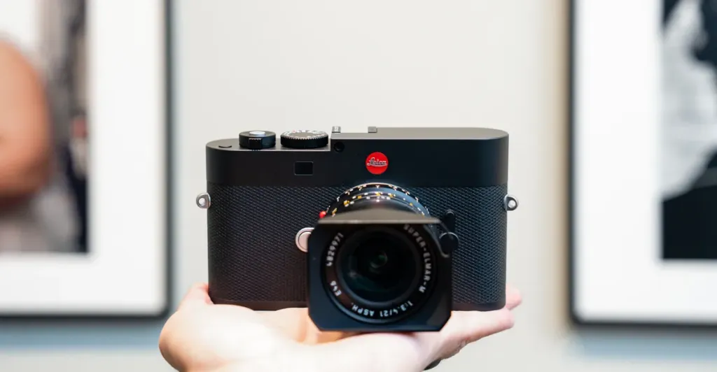 Leica M EV1: Új M-bajonettes kamera elektronikus keresővel