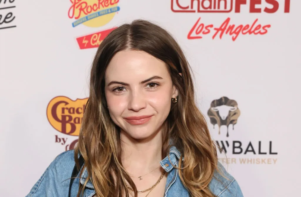 Bobbi Althoff sírva védi új kapcsolatát a támadások ellen-1