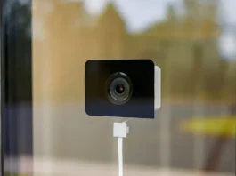 Wyze Window Cam: Beltéri kamera szabadtéri védelemre