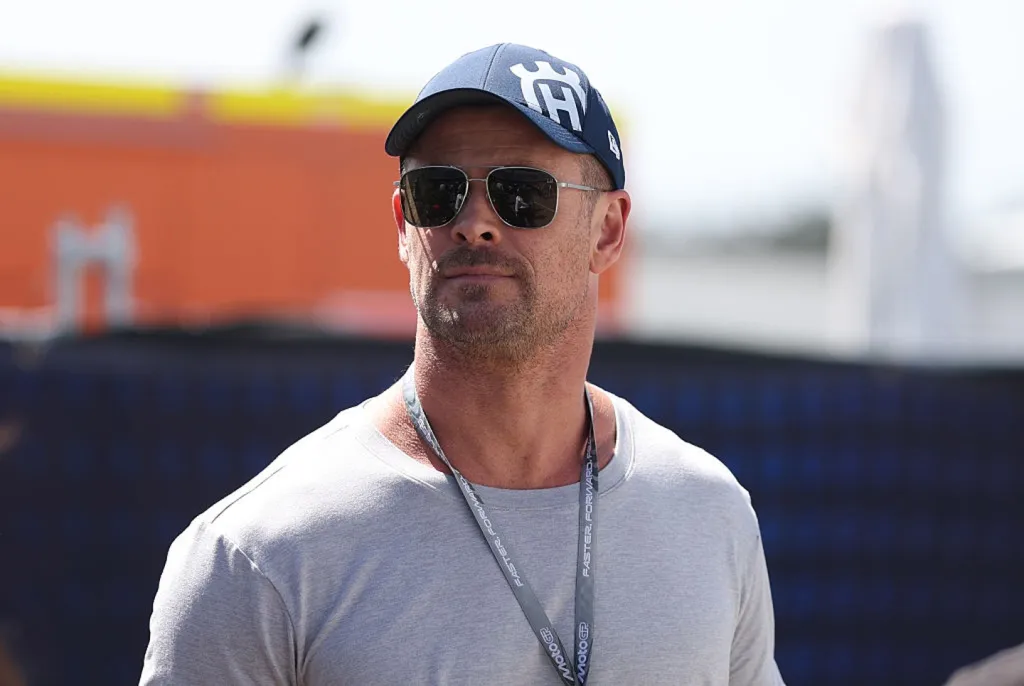 Chris Hemsworth aggódik Alzheimer miatt apjával-2