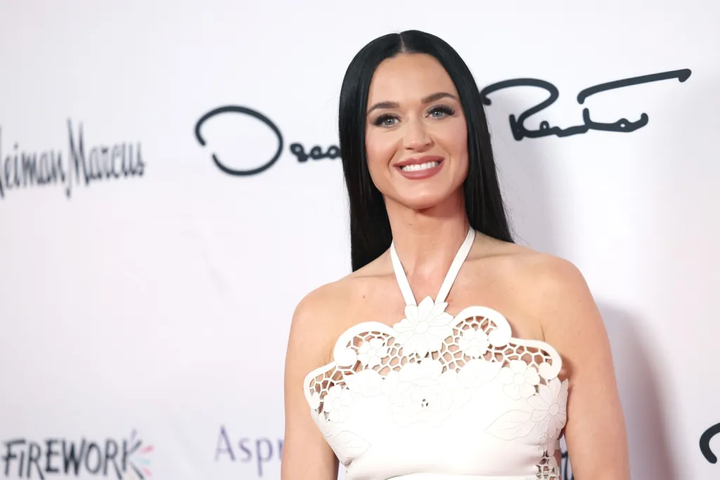 Katy Perry felfedi: miért pereltek be egy veteránnal 5 millióért?-2