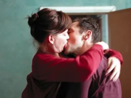 Legendary British actor regrets making controversial movie with real unsimulated oral sex scene