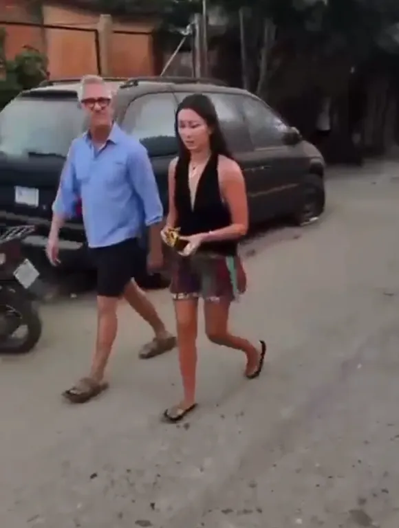 Gary Lineker Mexikói Sétája: Vírussá Vált Videó Botránya-2