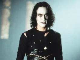 Rémisztő jóslat: Brandon Lee utolsó szavai halála előtt Chilling comment Brandon Lee made before he was tragically killed on set