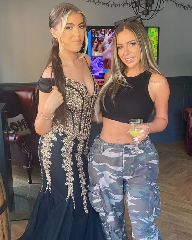 Holly Hagan elsírja húga tragikus MDMA-halálát-2