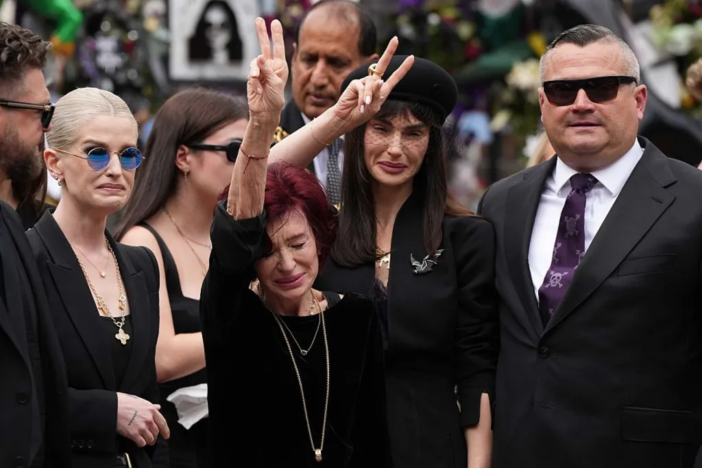 Sharon Osbourne: Miért nem mentem végbe a halálpaktummal Ozzy halála után?-3