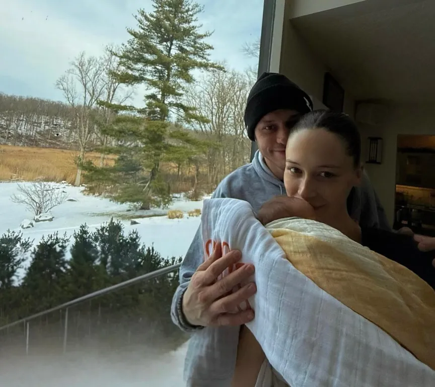 Pete Davidson meghatóan tiszteleg elhunyt apja előtt babája nevével-1