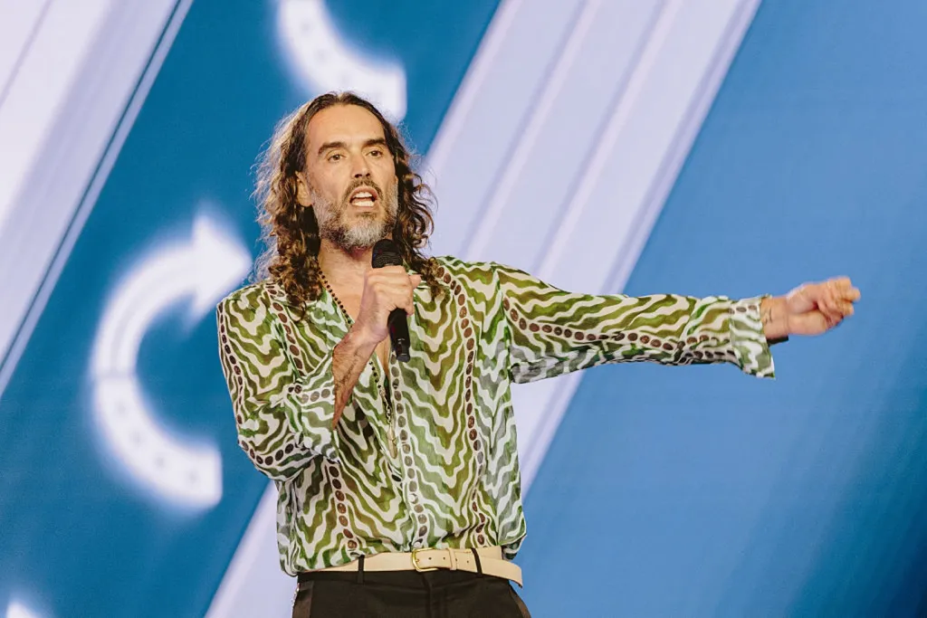 Sokk: Újabb két rape vád Russell Brand ellen!-1