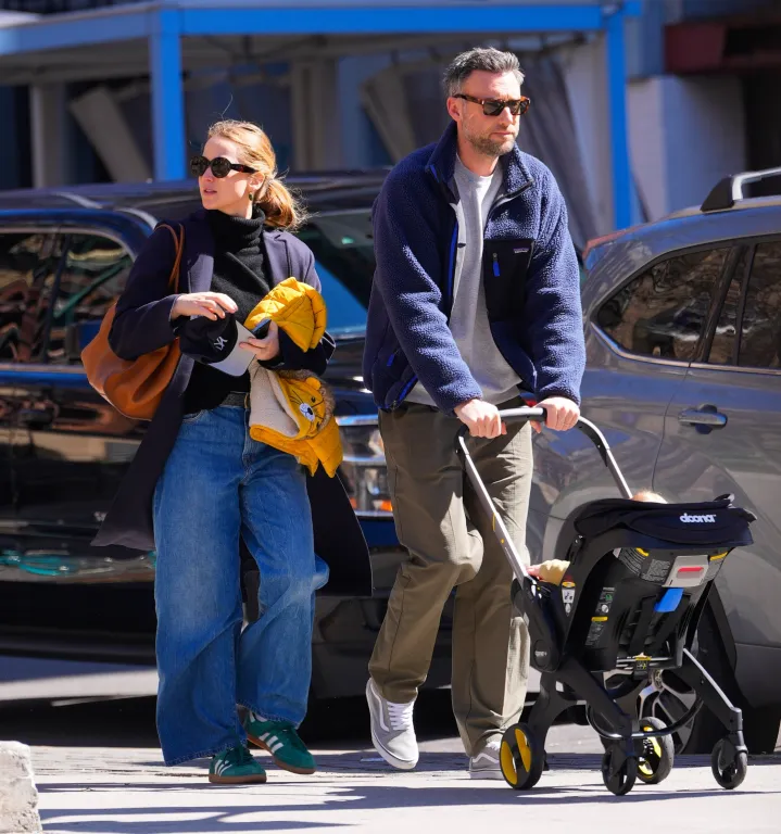 Sokk: Jennifer Lawrence miért adta le kutyáját anyaság után?-2