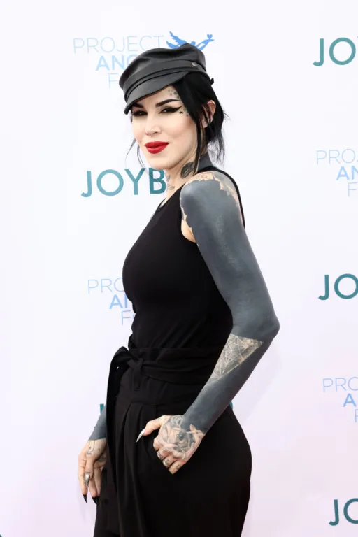 Kat Von D blackout tetoválása majdnem kész: Sokk döntés!-1