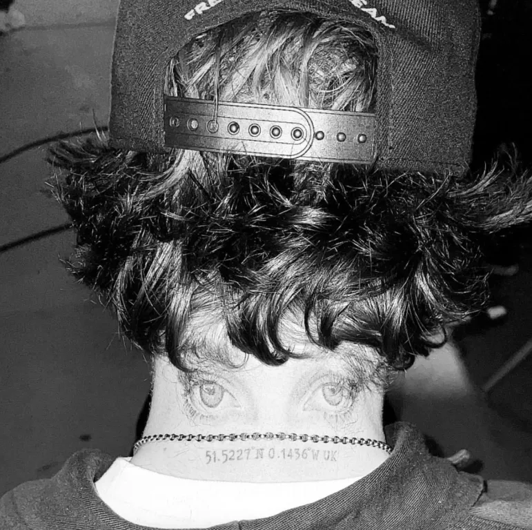 Titkos üzenet Brooklyn Beckham Instagram-változtatásában – szülők aggódnak!-3