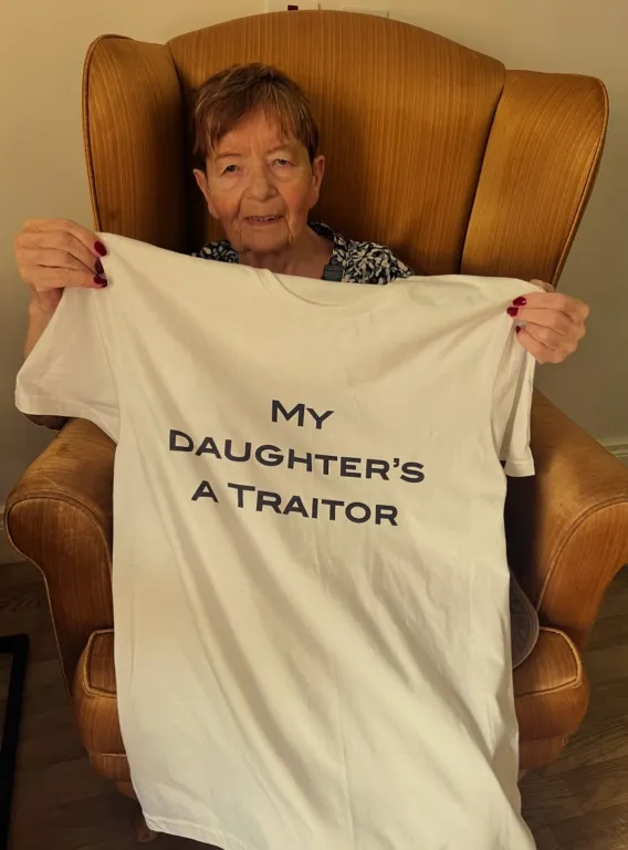 Szívszorító: The Traitors győztese elvesztette anyját a győzelem után!-1