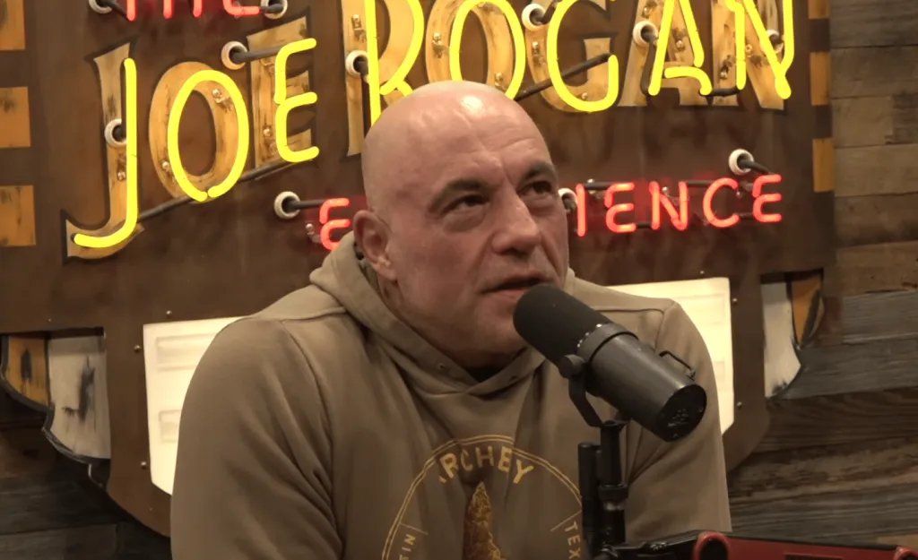 Joe Rogan kihagyta a Golden Globe-ot 500 dollár miatt!-1