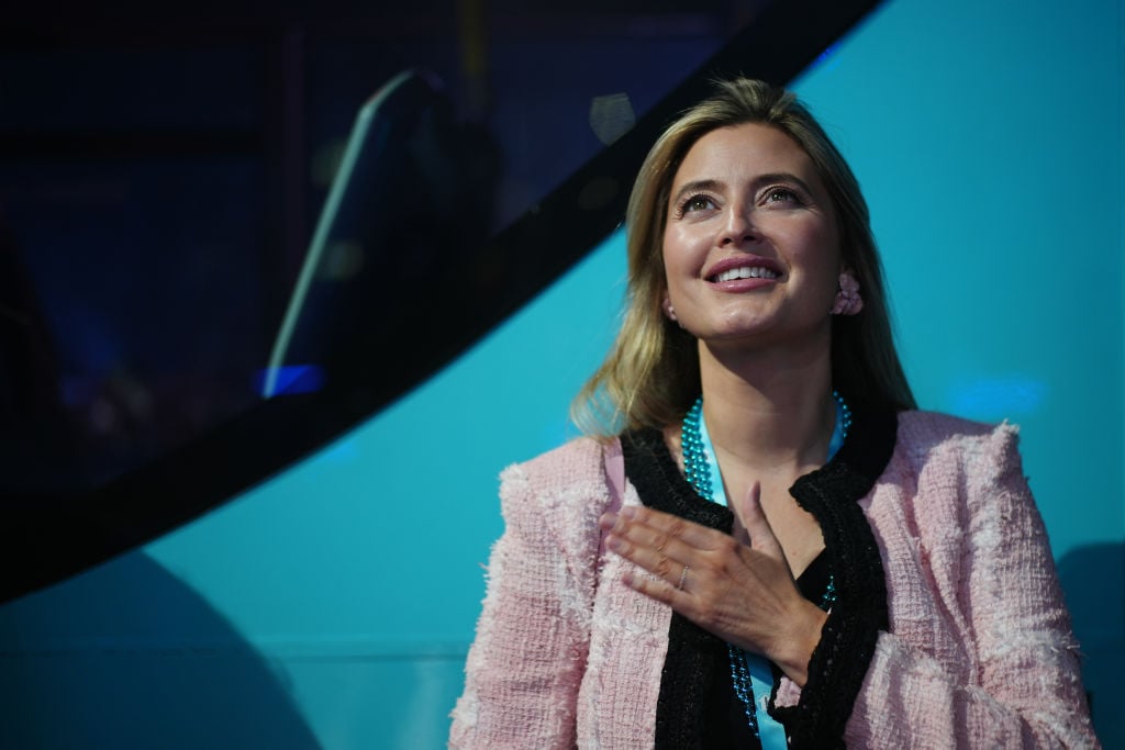 Holly Valance ‘woke’-ellenes dala eltávolítva Apple Musicról!-1