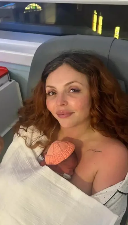 Jesy Nelson szakítása: Miért hagyta el vőlegényét ikrei után?-1