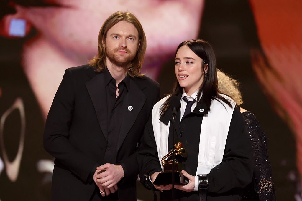 Billie Eilish-t kiűzik 3 milliós kastélyából indián föld miatt!-2