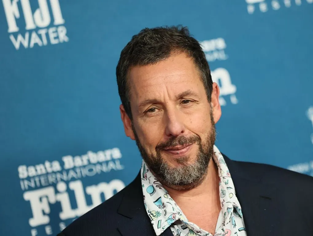 Adam Sandler cáfolja a lányáról szóló őrült TikTok sztorit!-1