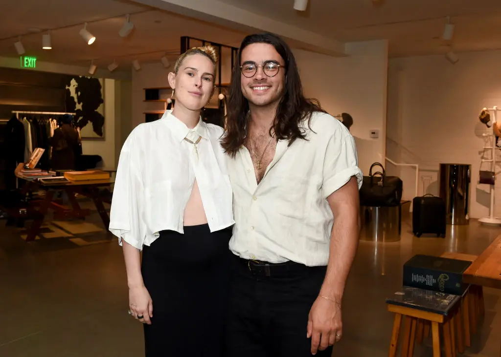 Rumer Willis: Négy munkával tartja el kislányát a támadások ellen!-2