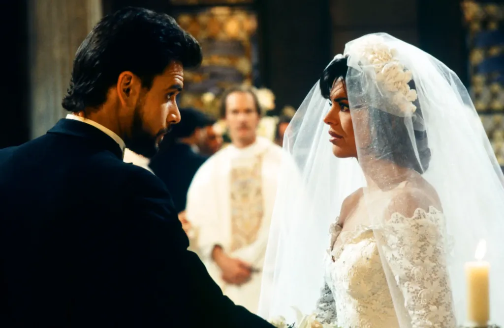 Lisa Rinna leleplezi Hollywood legnagyobb bully-ját!-1